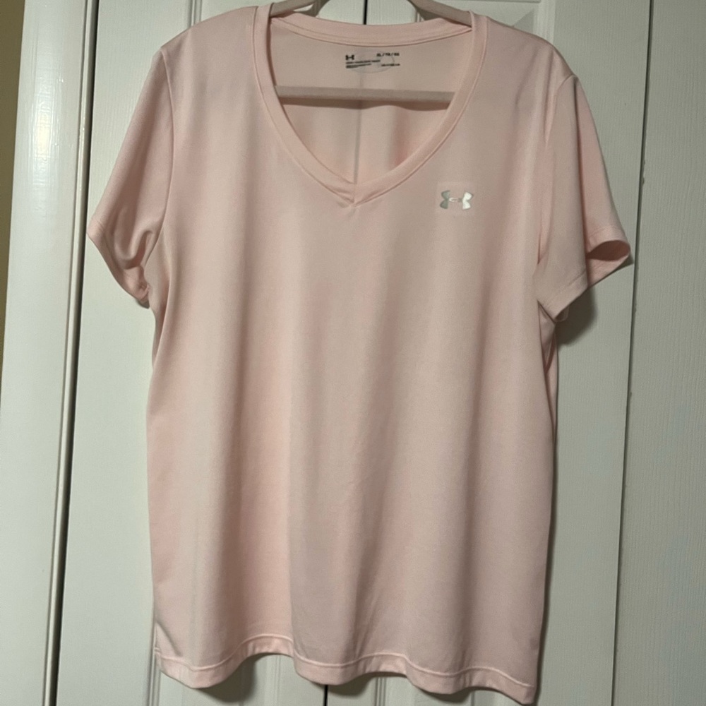 Under Armour Women's Light Pink V-Neck Tee